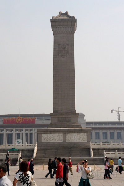 ts2.jpg - This is a monument to the People's heros like Jackie Chan and Bruce Lee and that guy in "Big Trouble in Little China".